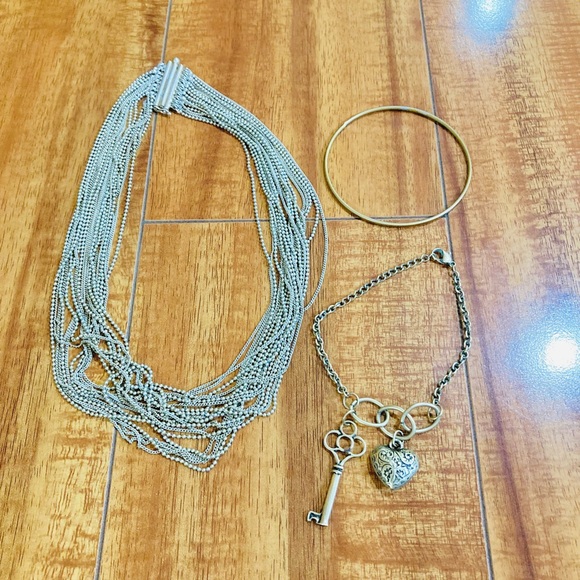 Louis Vuitton Tag and Lock (226) “A Thousand Years” - Picture 8 of 16